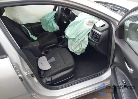 2021 Kia Rio S из США, поврежденный, VIN 3KPA24AD5ME367643